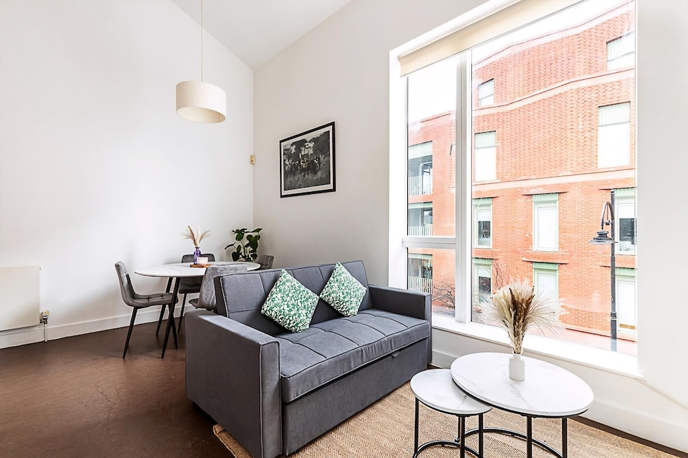 Cosy Camden Retreat Near Markets & Tube