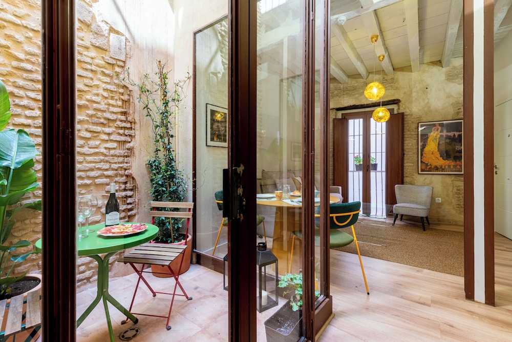 One&Lux Casa Barrabas