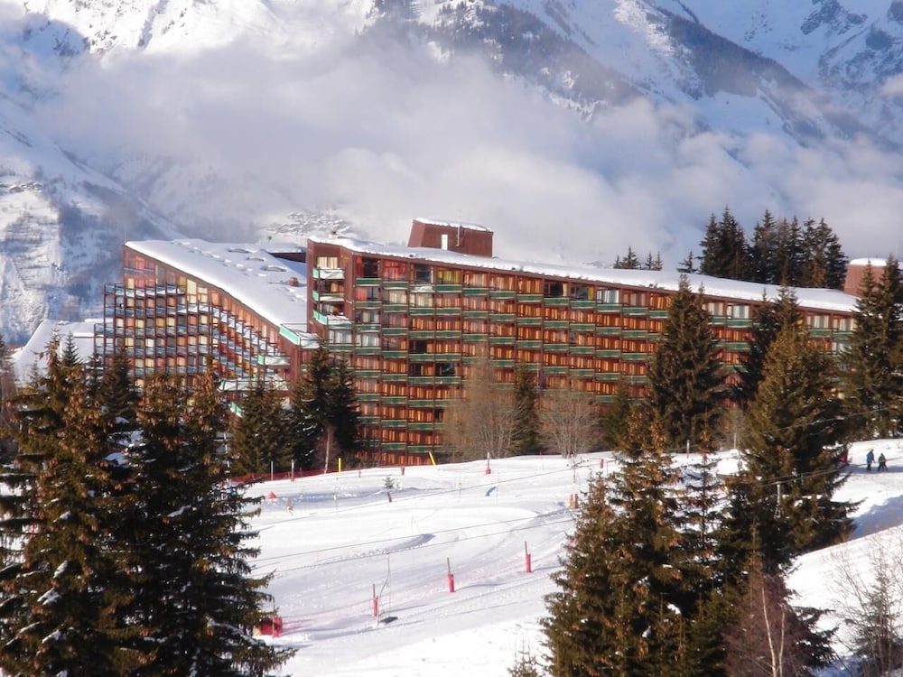 Bourg-Saint-Maurice Vacations - Sweetarc - Property Image 9
