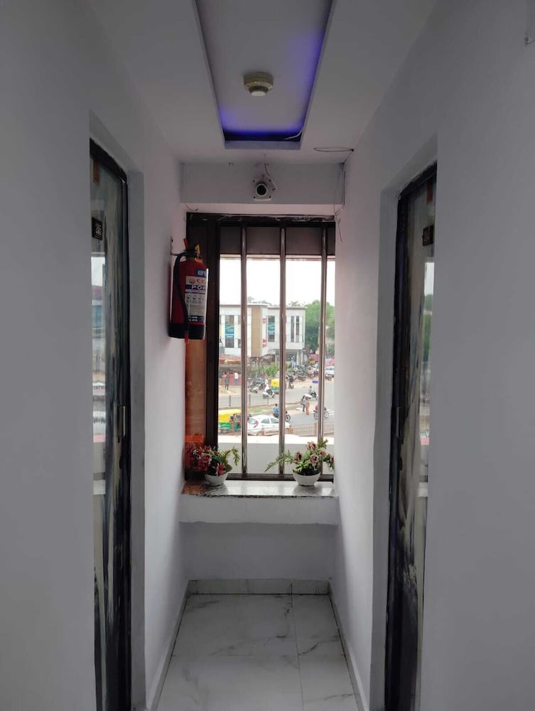 Hotel Sarovar Inn