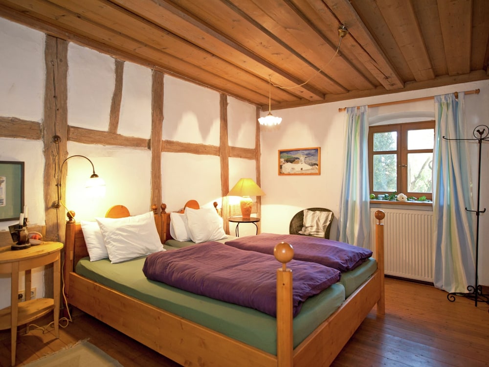 Gemutliches Ferienhaus mit Gartenlaube Amwaldrand view 2