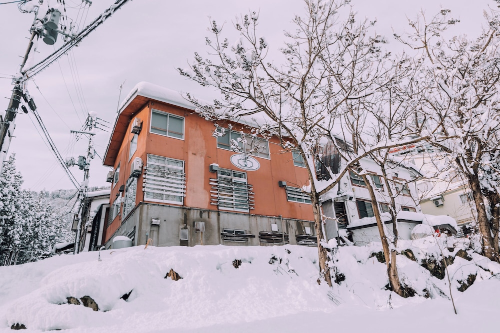 3BD Yuzawa Onsen Lodge House A