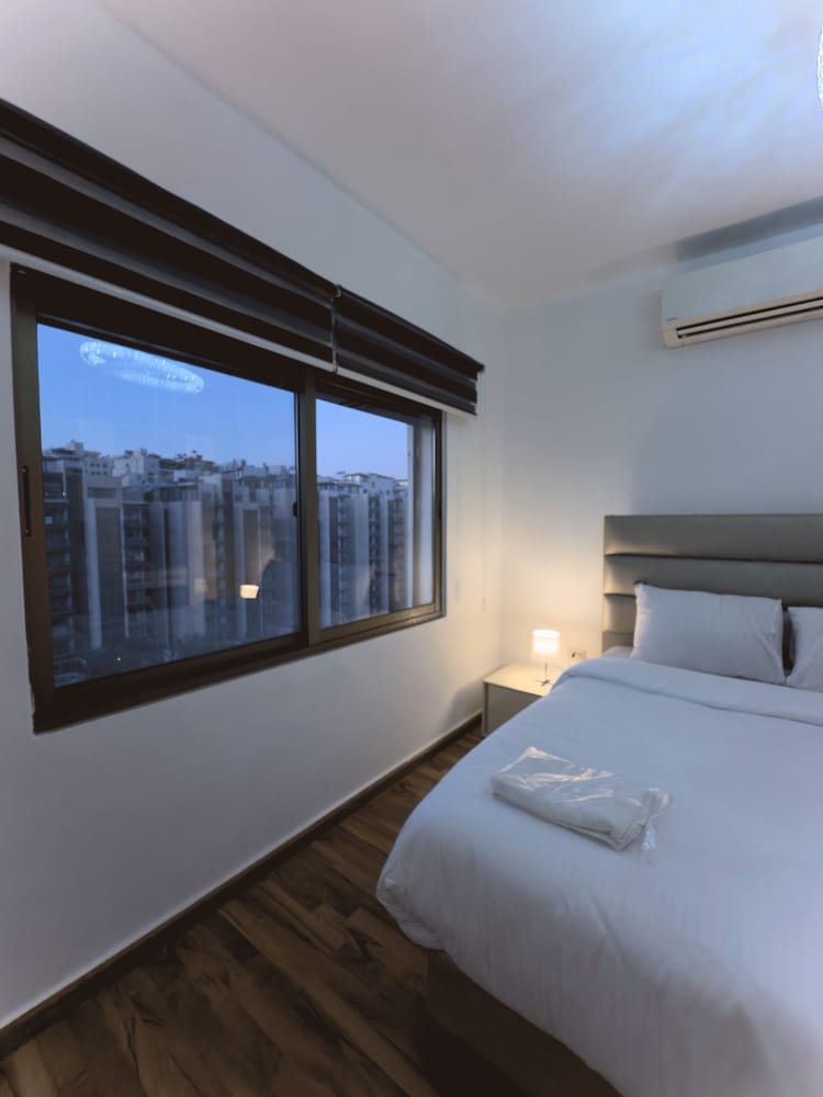 Charming Amman Apartment With Central AC and Parking
