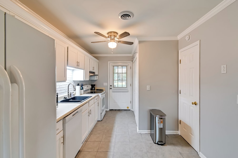 Hike & Explore: Cheraw Apt 7 Mi to Lake Juniper!