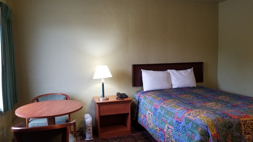 Roseburg Vacations - Quick Stop Motel - Property Image 4