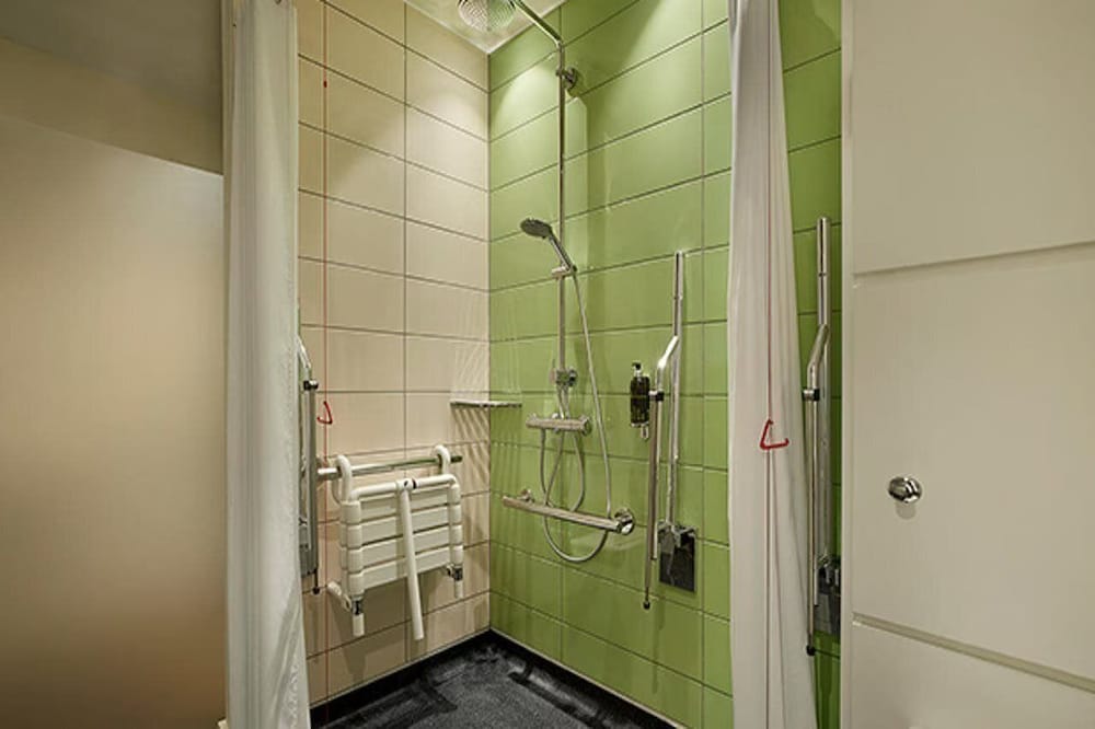 Hub By Premier Inn Edinburgh Haymarket - Image 5