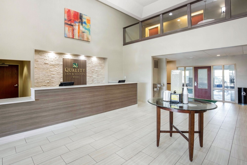St Louis Vacations - Quality Inn Suites Arnold - St Louis - Property Image 14
