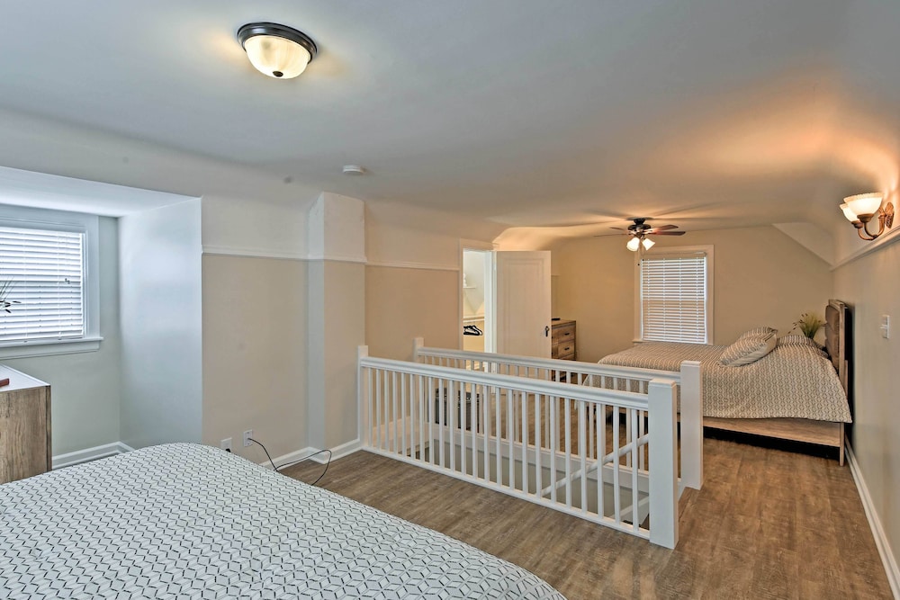 Indianapolis Vacation Rental - Walk to the Ims! view 3