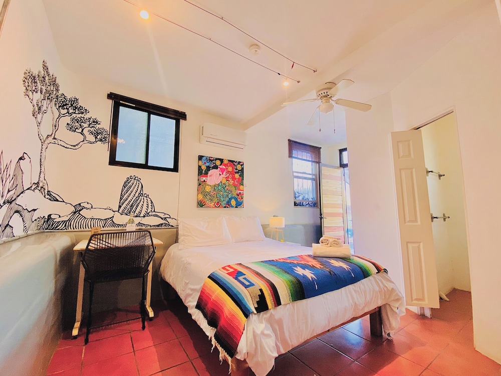 Perro Surfero Hotel Boutique - Todos Santos, BCS