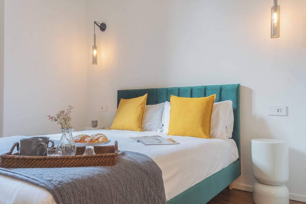 Como Liberty Suites - Gatsby by Rent all Como