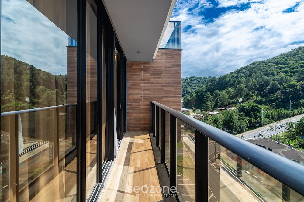 Building With Swimming Pool Next to Balneario Shopping in BC - TSO