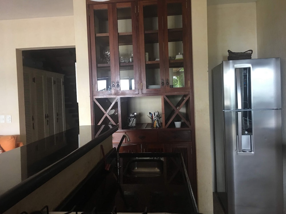 Artes Pé na areia 4suites pisc vista mar