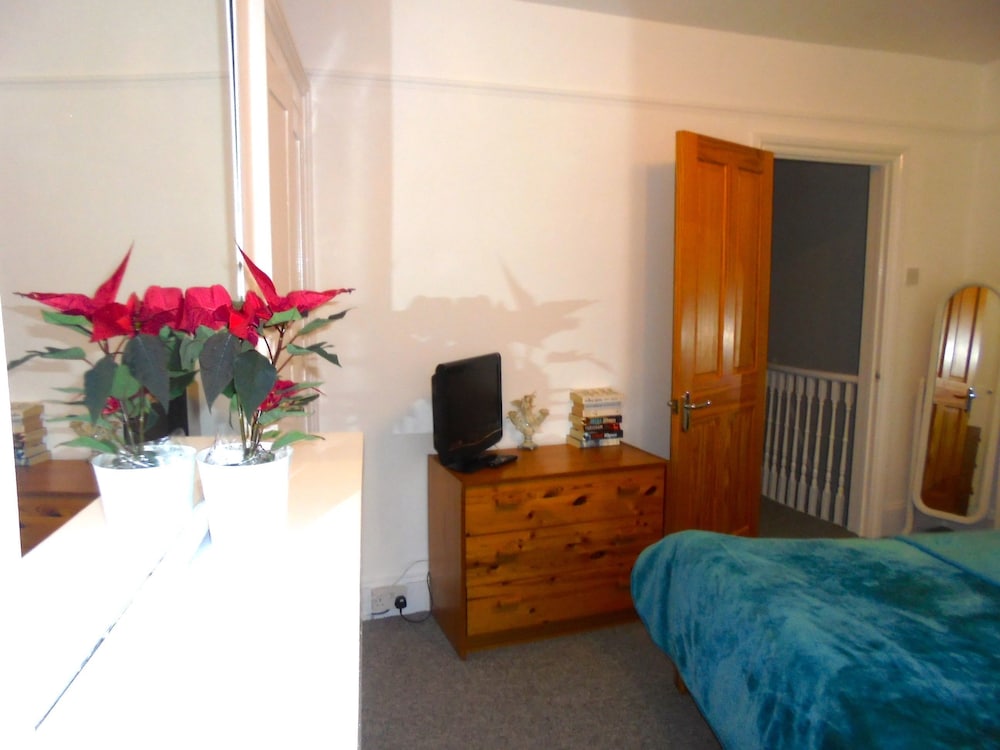 Seaview Cottage
