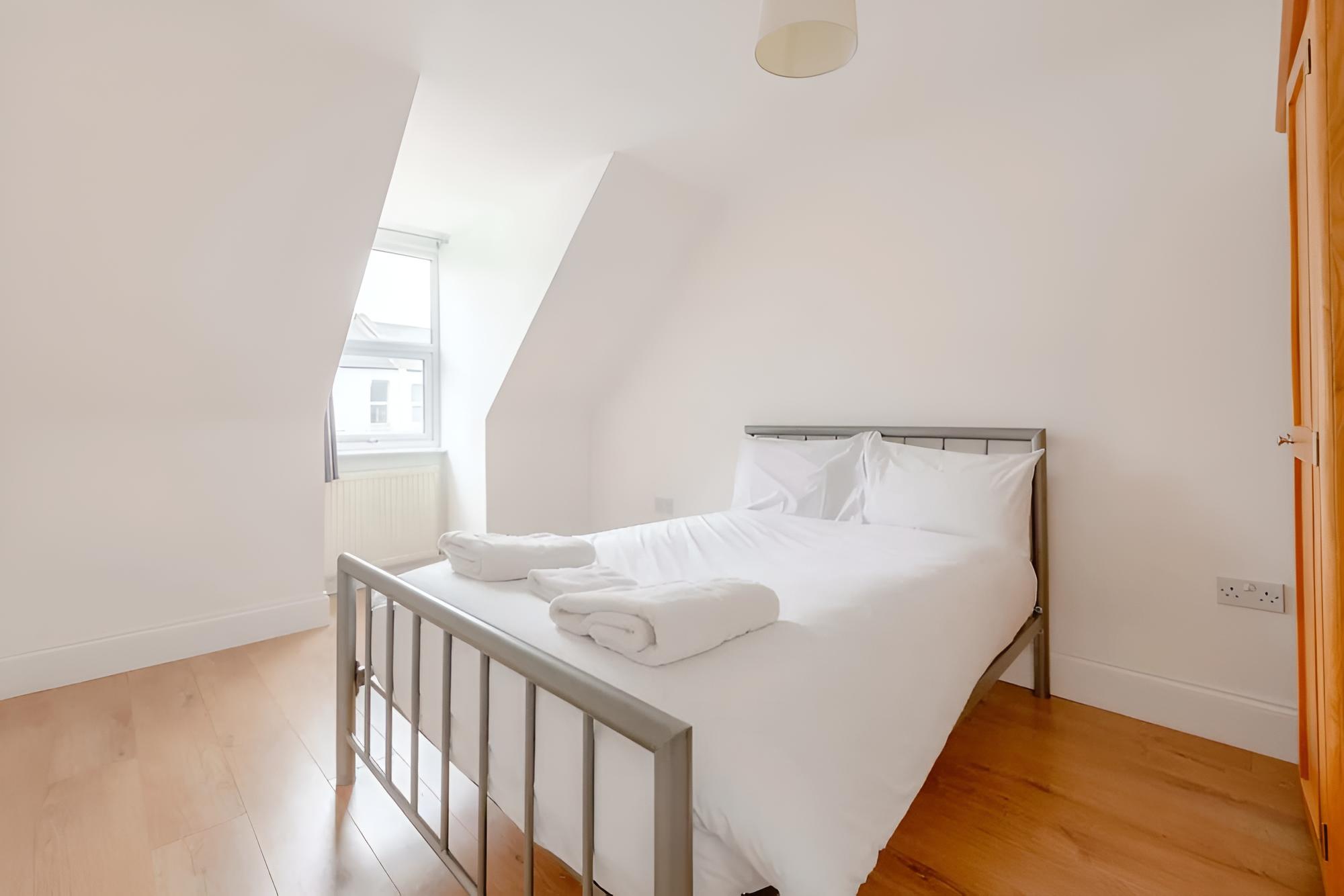 Bright & Spacious 5BD House - Peckham