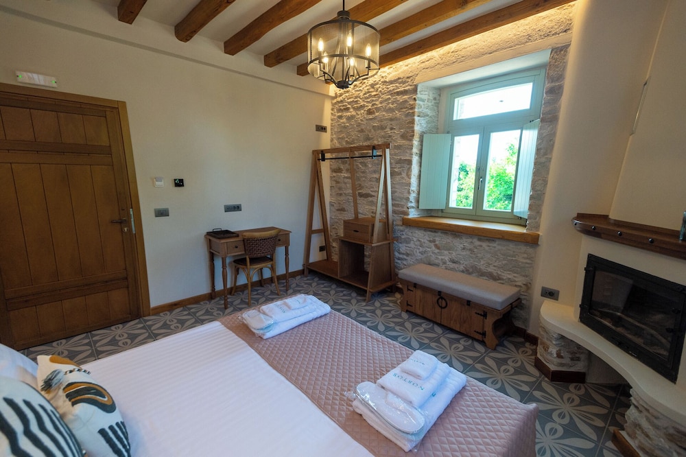Nostos Country House