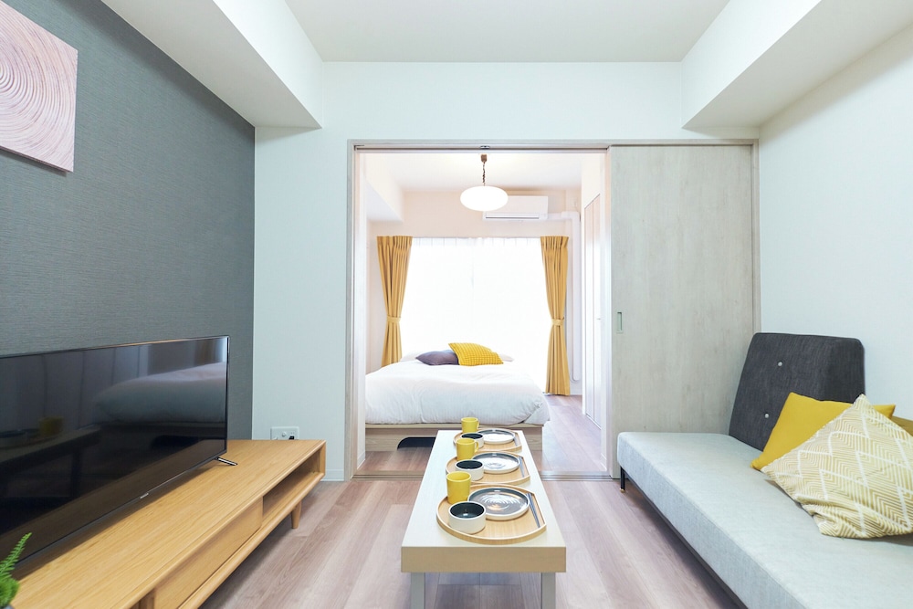 AQUA RESIDENCE Sangenjaya by Tranova
