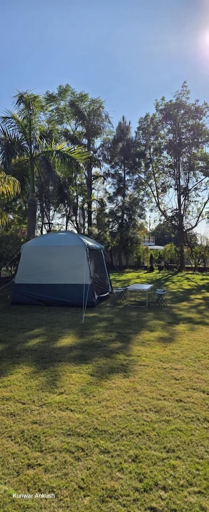 3 Acres Resort