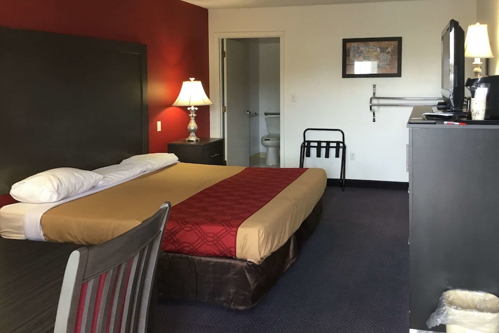 Econo Lodge Ruther Glen view 5