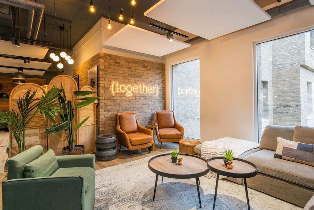 Modern Studios and Ensuite Bedrooms with Shared Kitchen at Hillfort House in Brighton