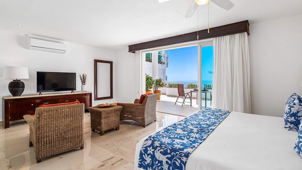 HOLT Grand Miramar Residences