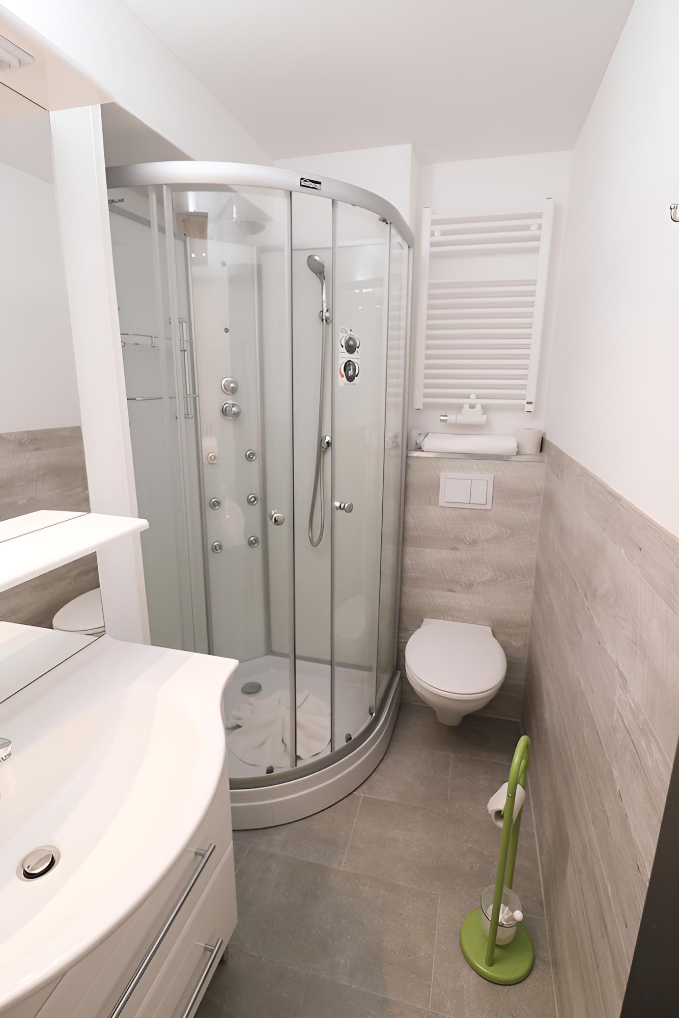 Petul Apart Hotel Ernestine