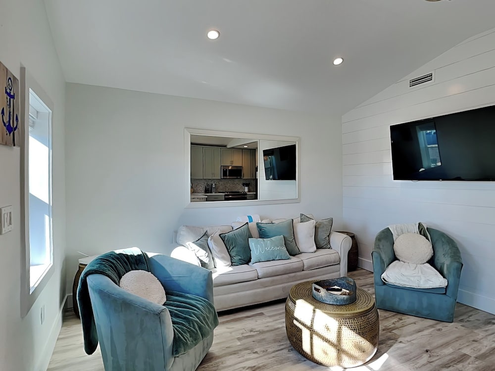 A Stone's Throw by Southern Vacation Rentals