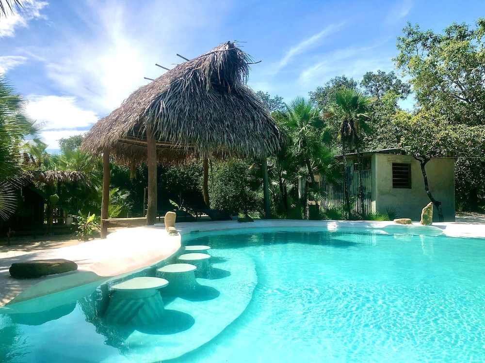 Kin Resort Lodge