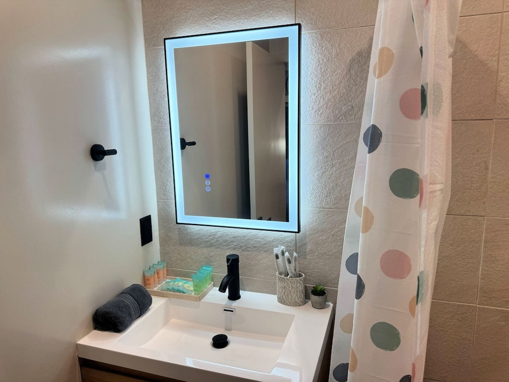 Premier Apts in Vibrant Downtown LA