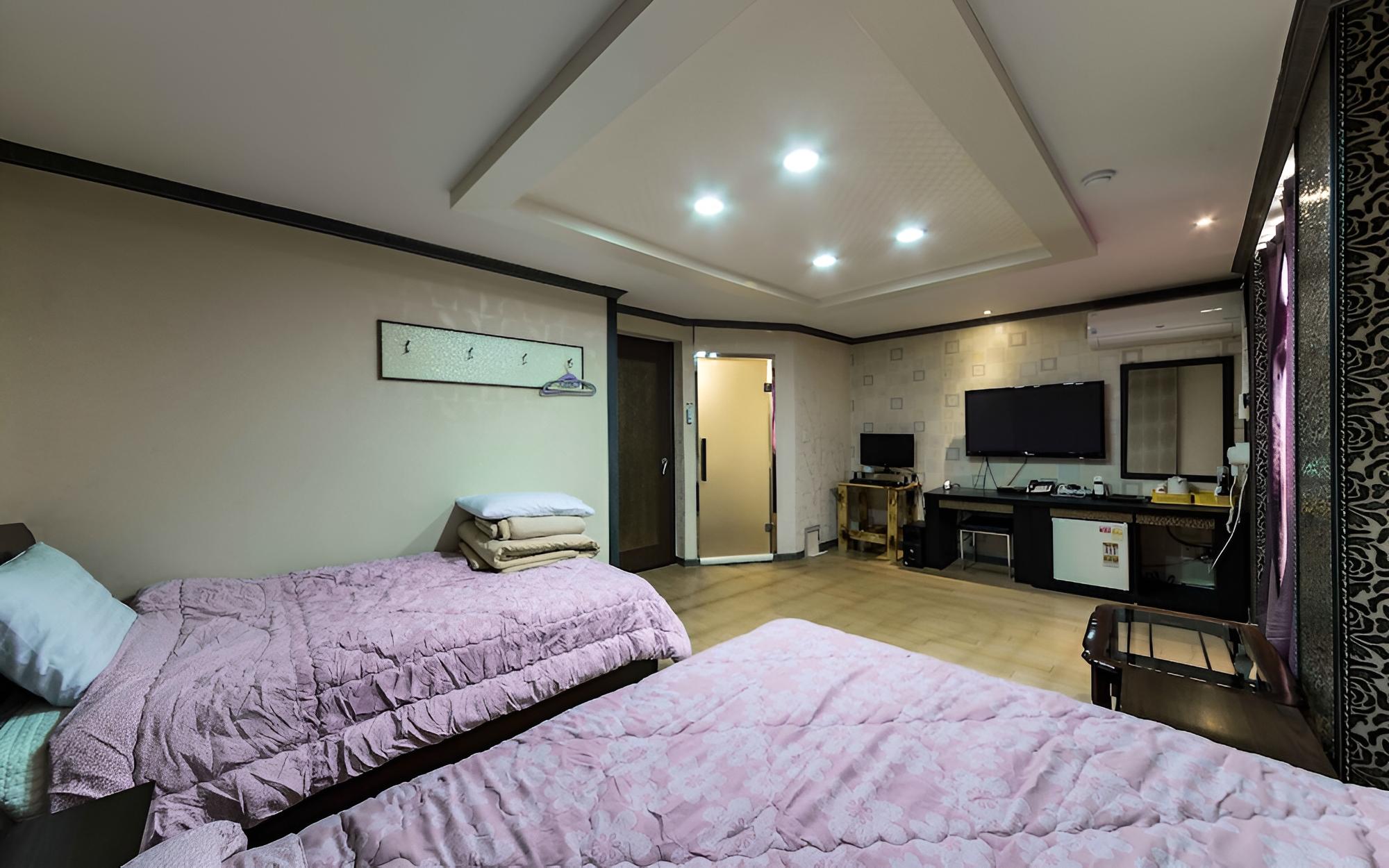 Inje Inje Hotel view 3