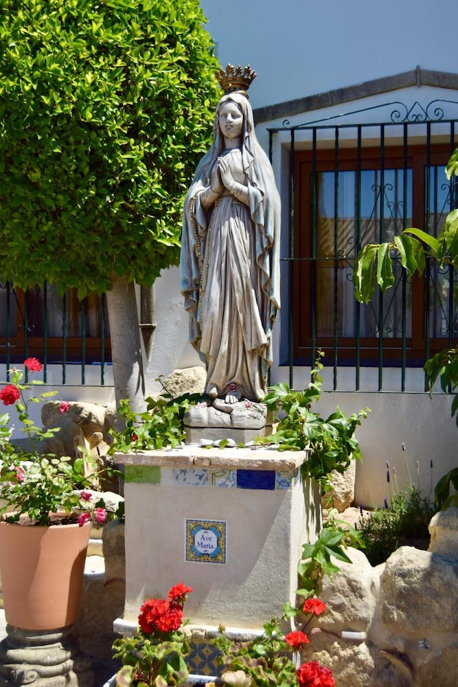 Photo 12
