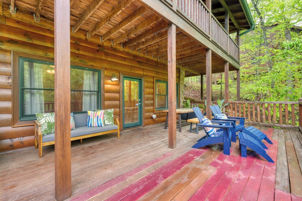 Yesteryear by Avantstay Hot Tub, 360 Deck Views and Game Room Easy Access