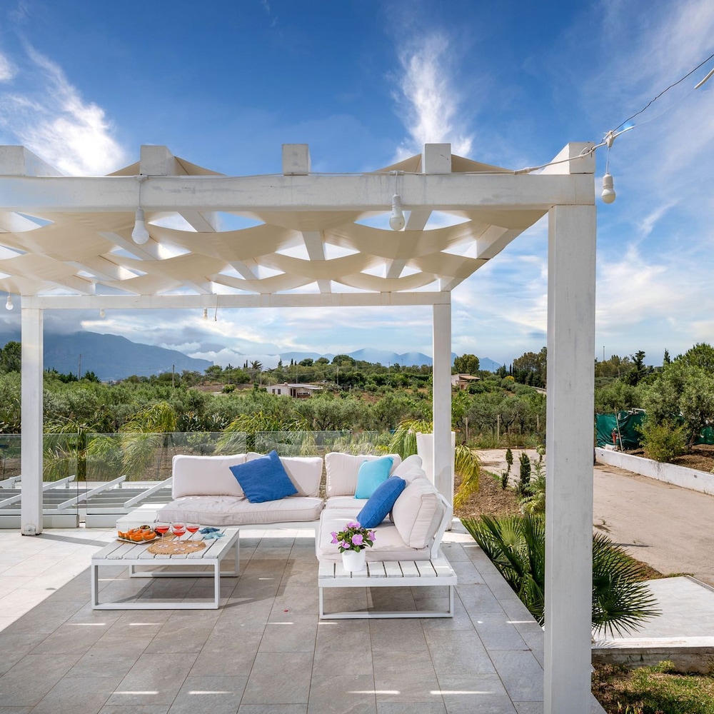 Villa Sikelia in Alcamo view 2