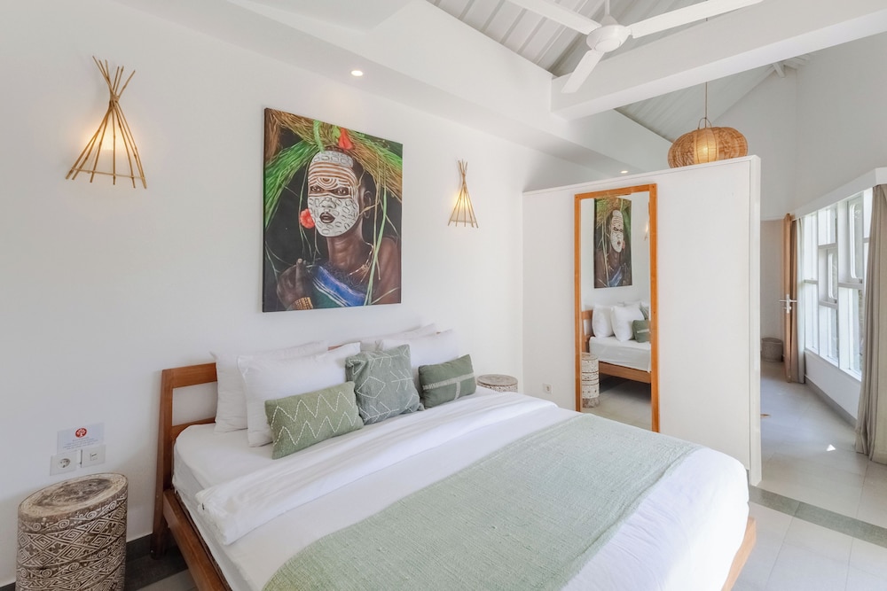 Villa Mylandro by Pertama Management
