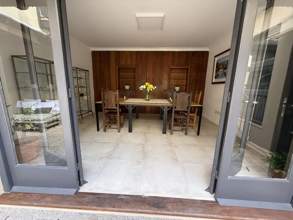 Clivias Hostel