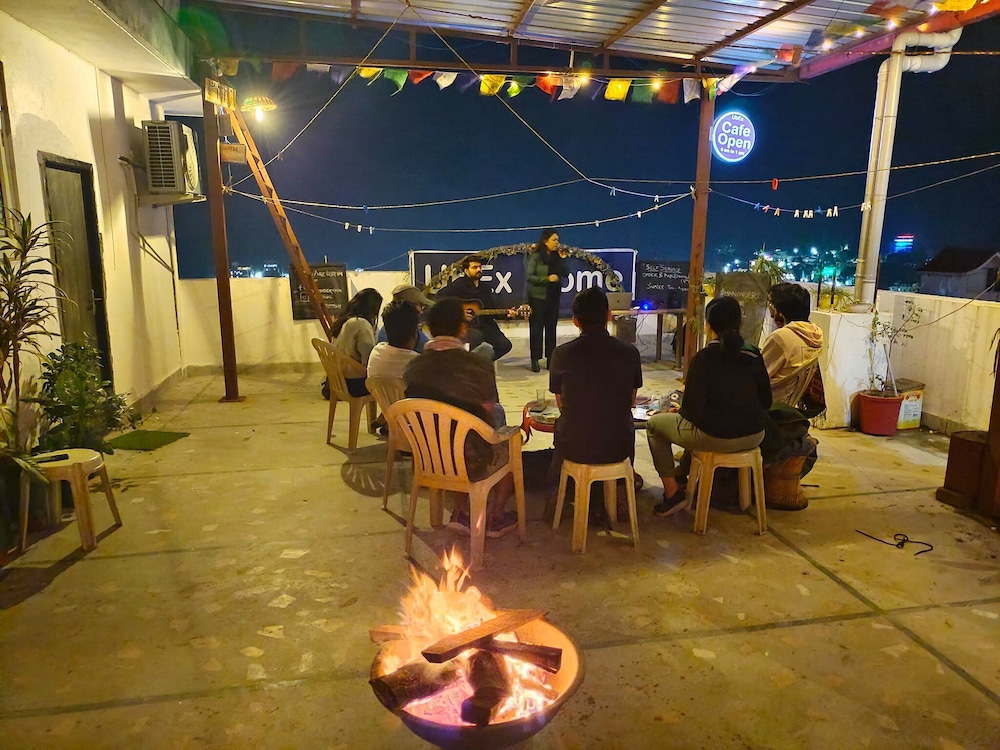 lounge