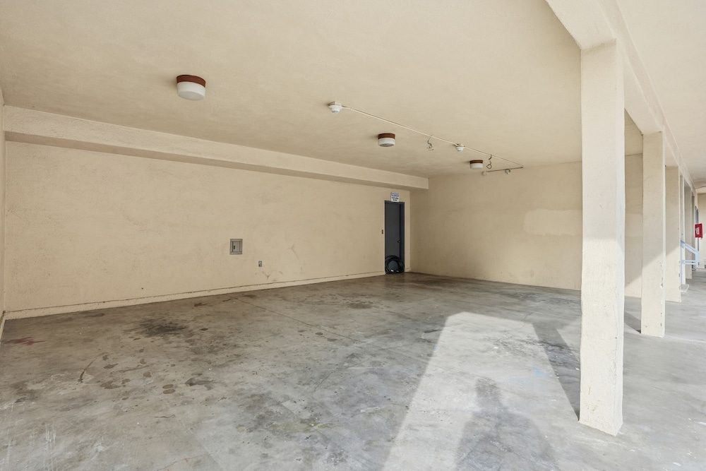 Modern 2br Unit W/ Covered Parking In Santa Clara 2 Bedroom Apts
