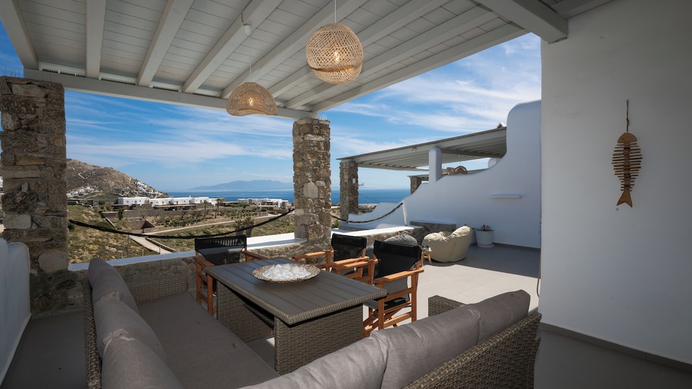 CAVO BLUE VILLAS