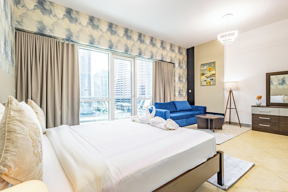 Superhost Cozy Studio Near Dubai Marina