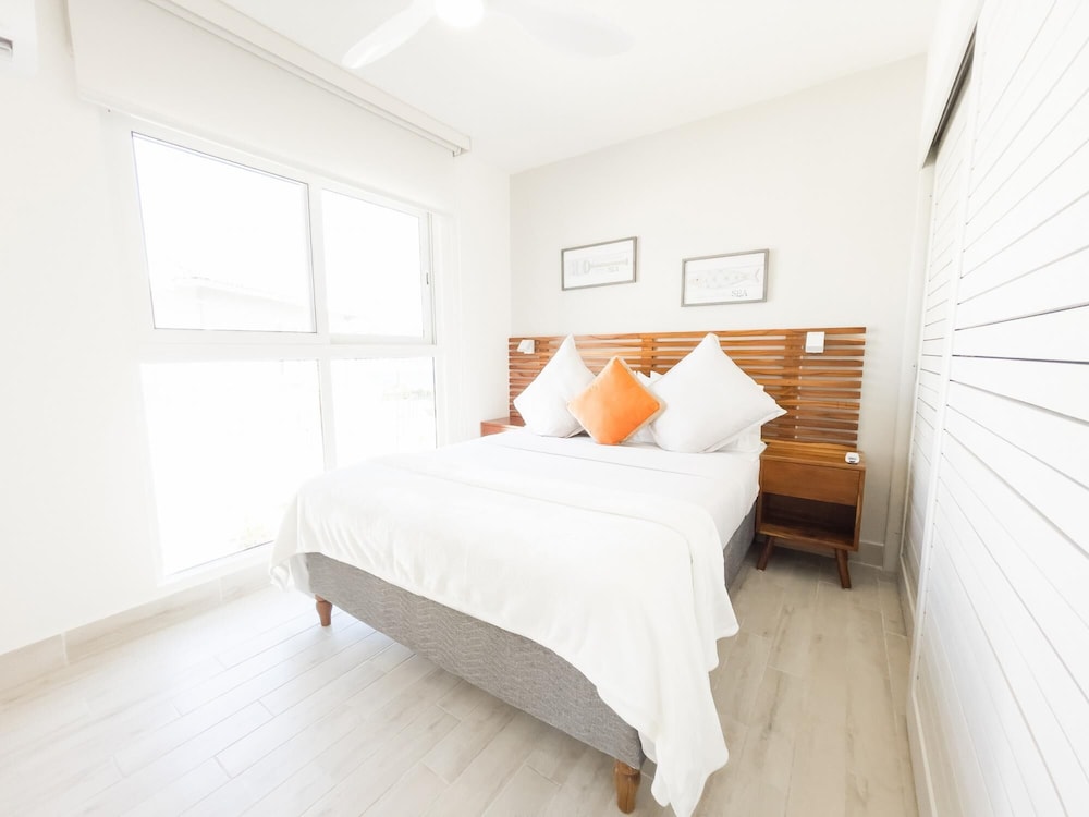 Residences C10-1c in Chame view 2
