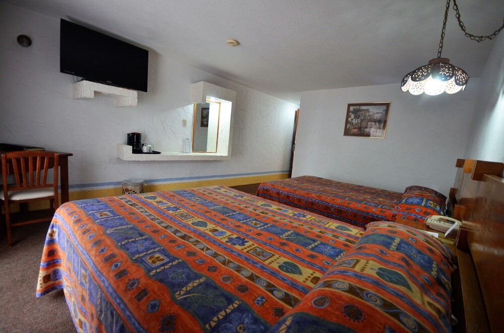 Howard Johnson Calle Real Morelia - Property Image 39