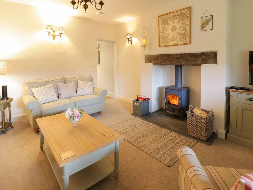 Lovely 2-bed Cottage in Blaenau Ffestiniog view 5
