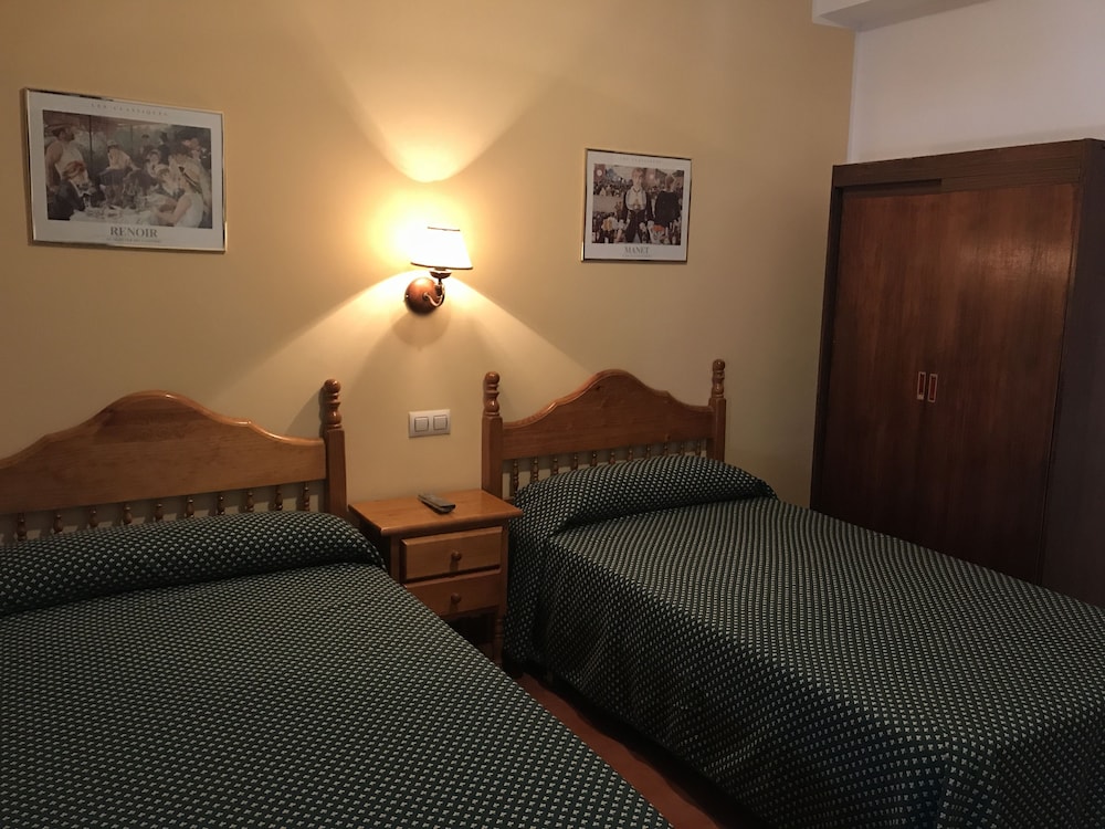 Hostal Rural Plaza photo 2