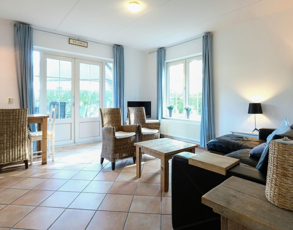 Charming Villa With Terrace Near Forest