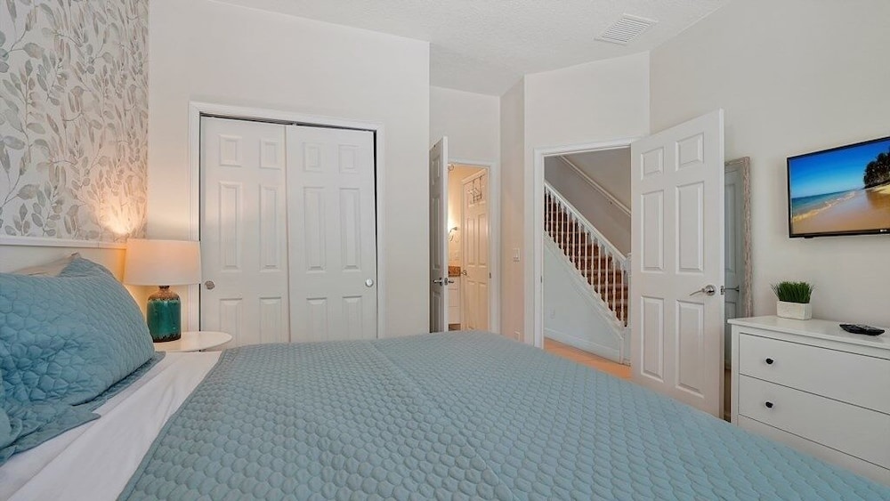 Silver Creek - 3 Bed W/splashpool-5002sc 3 Bedroom Townhouse by RedAwning view 4