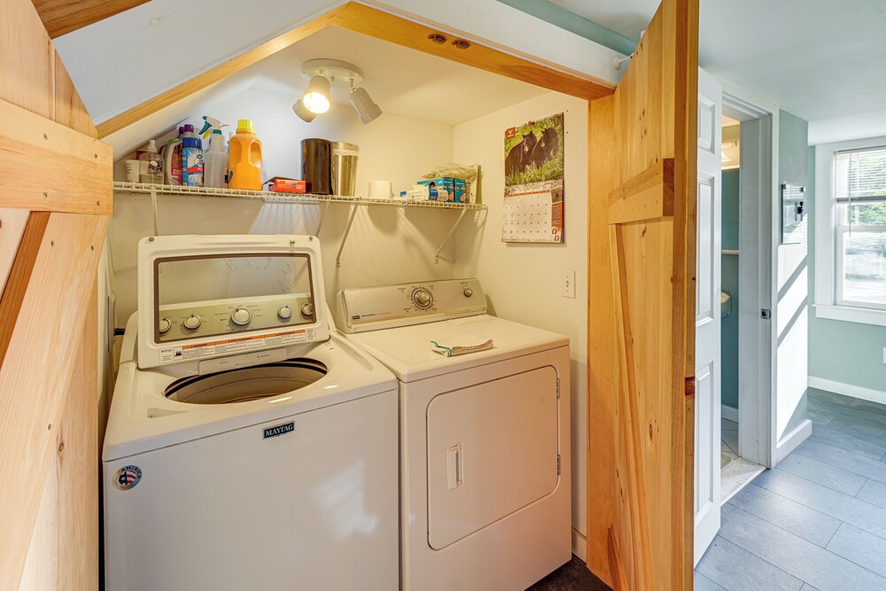 1 Mi to Acadia National Park: Spacious Retreat!