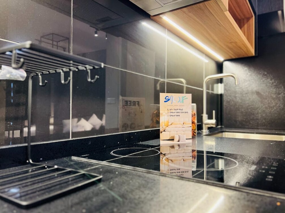 The Axon Bukit Bintang by SMOVF BNB