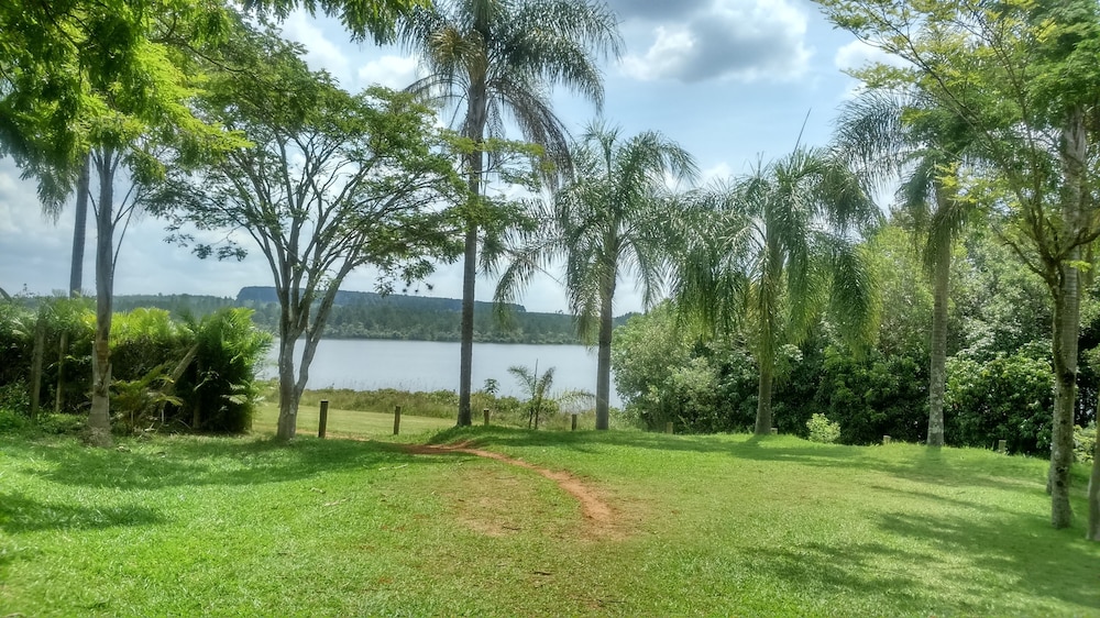 Casa Cerejeira Na Represa Do Broa
