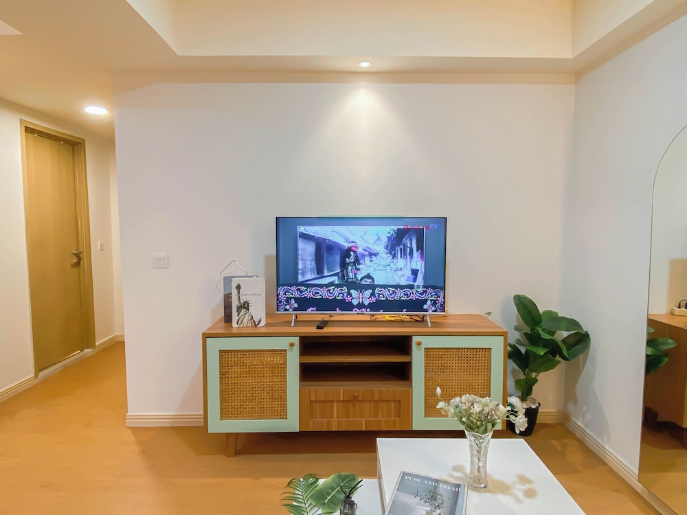Homey And Comfort Living 2Br At Meikarta Apartment