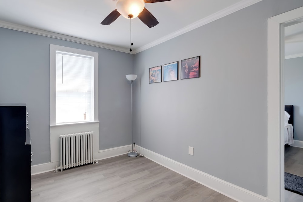 Near Loudoun Wine Trail: Apt w/ Restaurant On-site