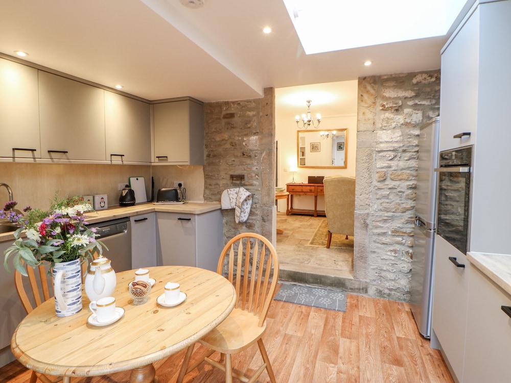 Hawthorne Cottage